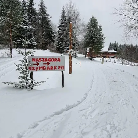 Dom Goscinny Nasza Gora Szymbark  Exterior photo